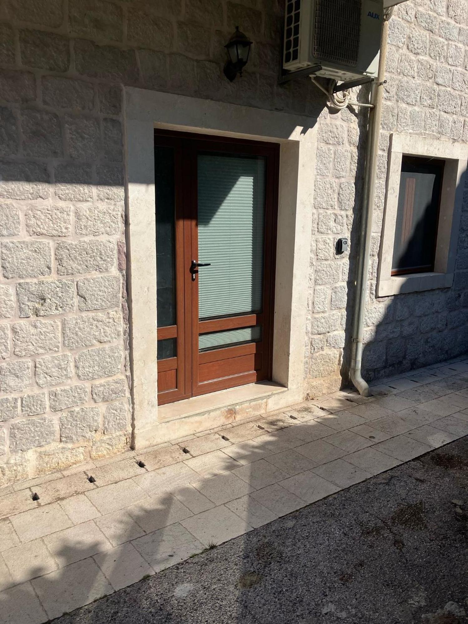 Apartments Kotor Old Town ภายนอก รูปภาพ
