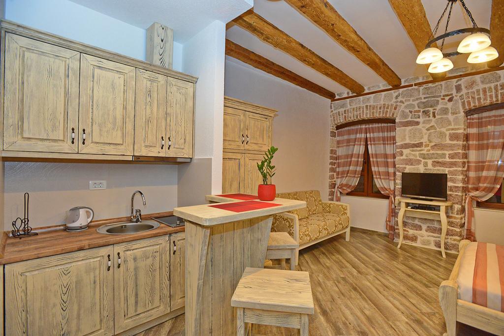 Apartments Kotor Old Town ภายนอก รูปภาพ